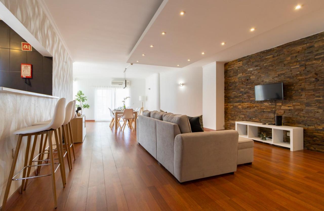 Spaceful Apartment In Albufeira Eksteriør bilde