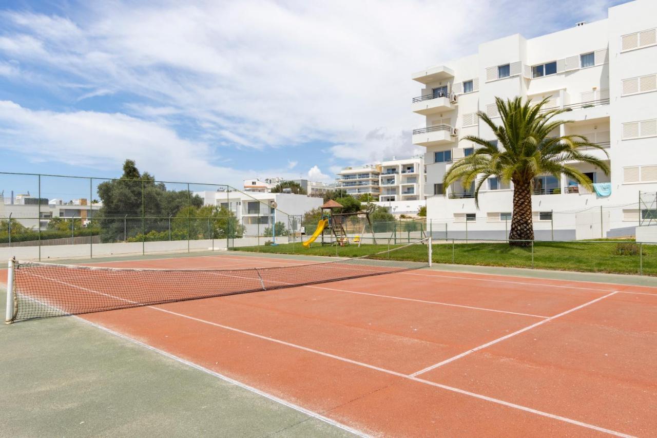 Spaceful Apartment In Albufeira Eksteriør bilde