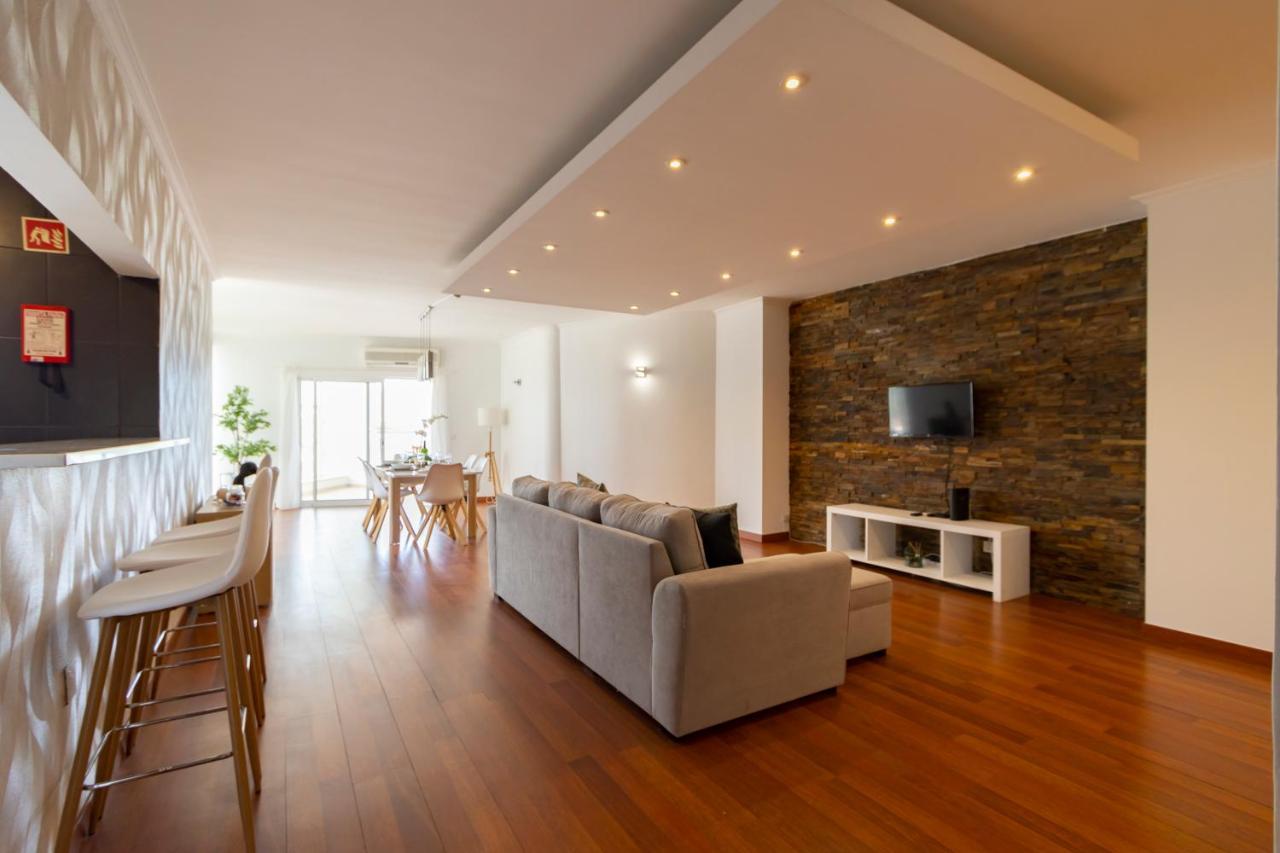 Spaceful Apartment In Albufeira Eksteriør bilde