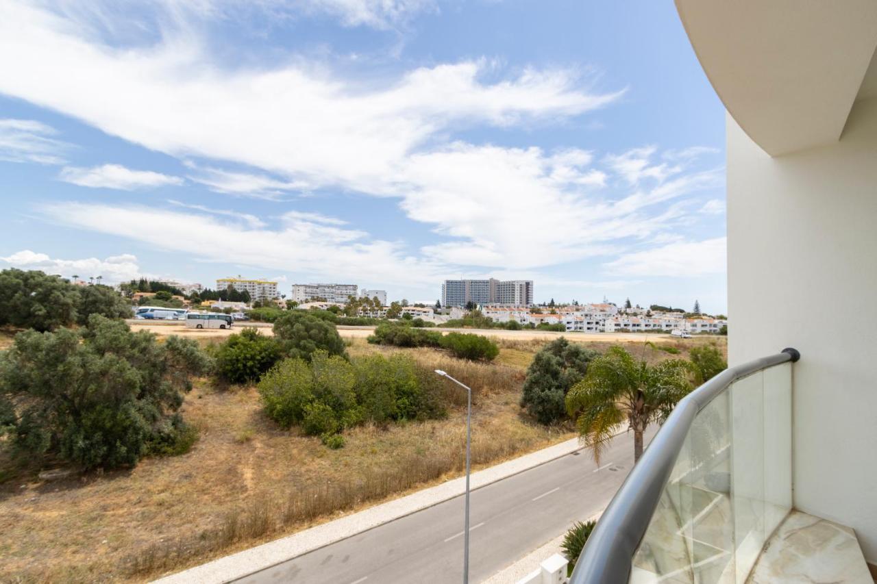Spaceful Apartment In Albufeira Eksteriør bilde